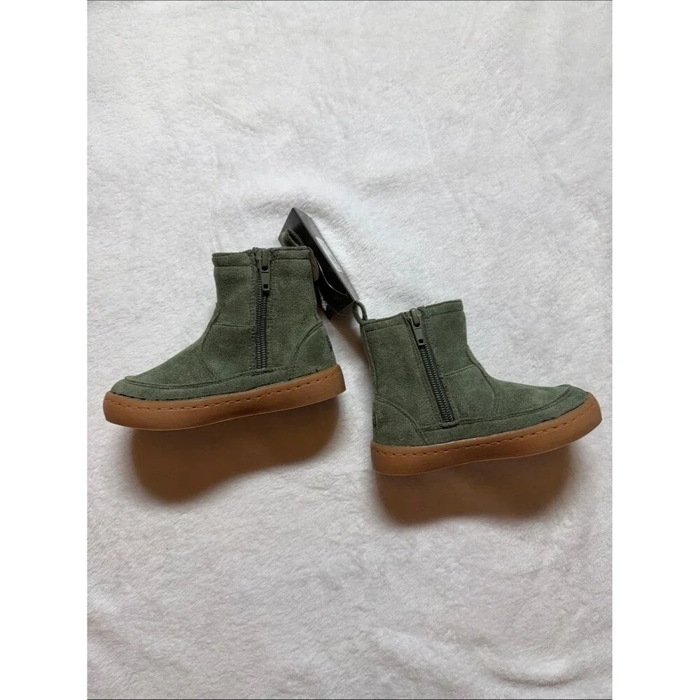 NWT Kids Olive Green Suede Zip-Up Boots with plaid detail 7